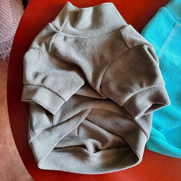 Fitwarm Dog Sweaters - Turtleneck Lot of 4 - Size M - Excellent - Picture 5 of 13